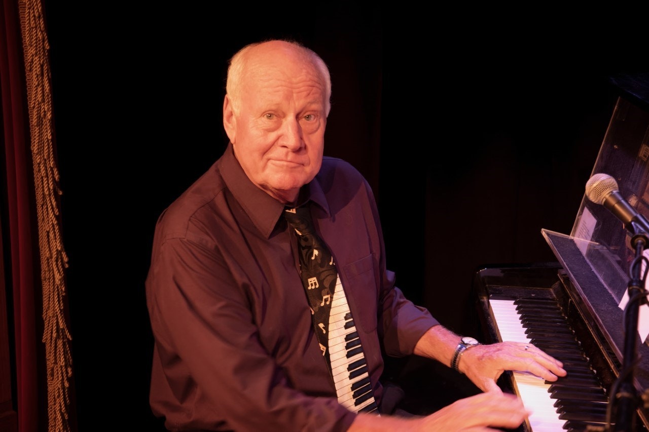 Ray Templin Trio: “Spreadin’ Rhythm Around”