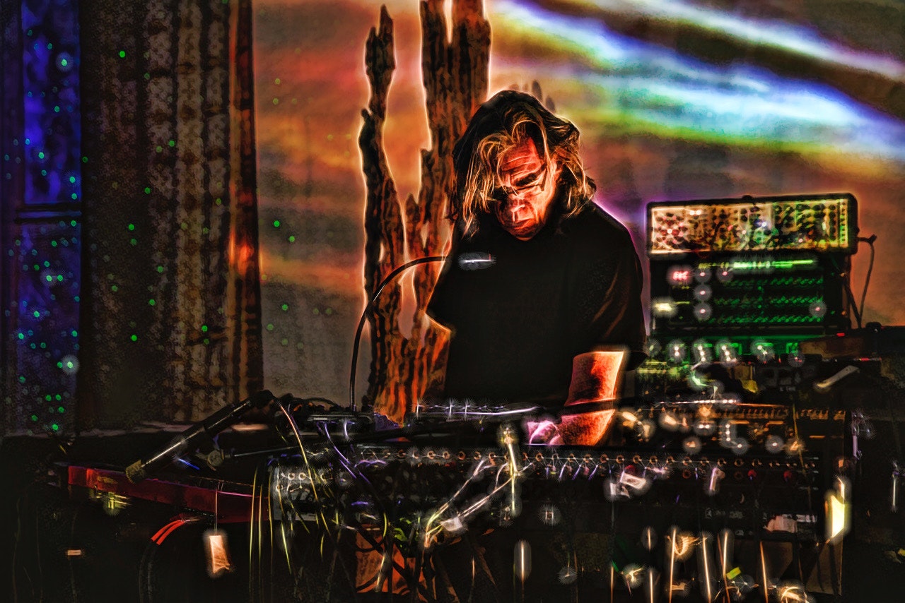 Steve Roach’s Ambient Lounge: Extended Dynamic & Immersive Solo Set