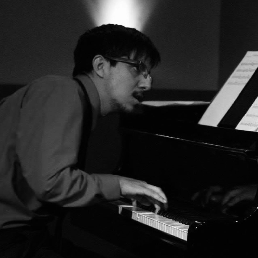 Chris Peña Solo Piano