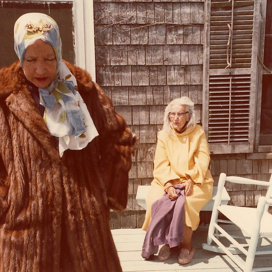 GREY GARDENS 