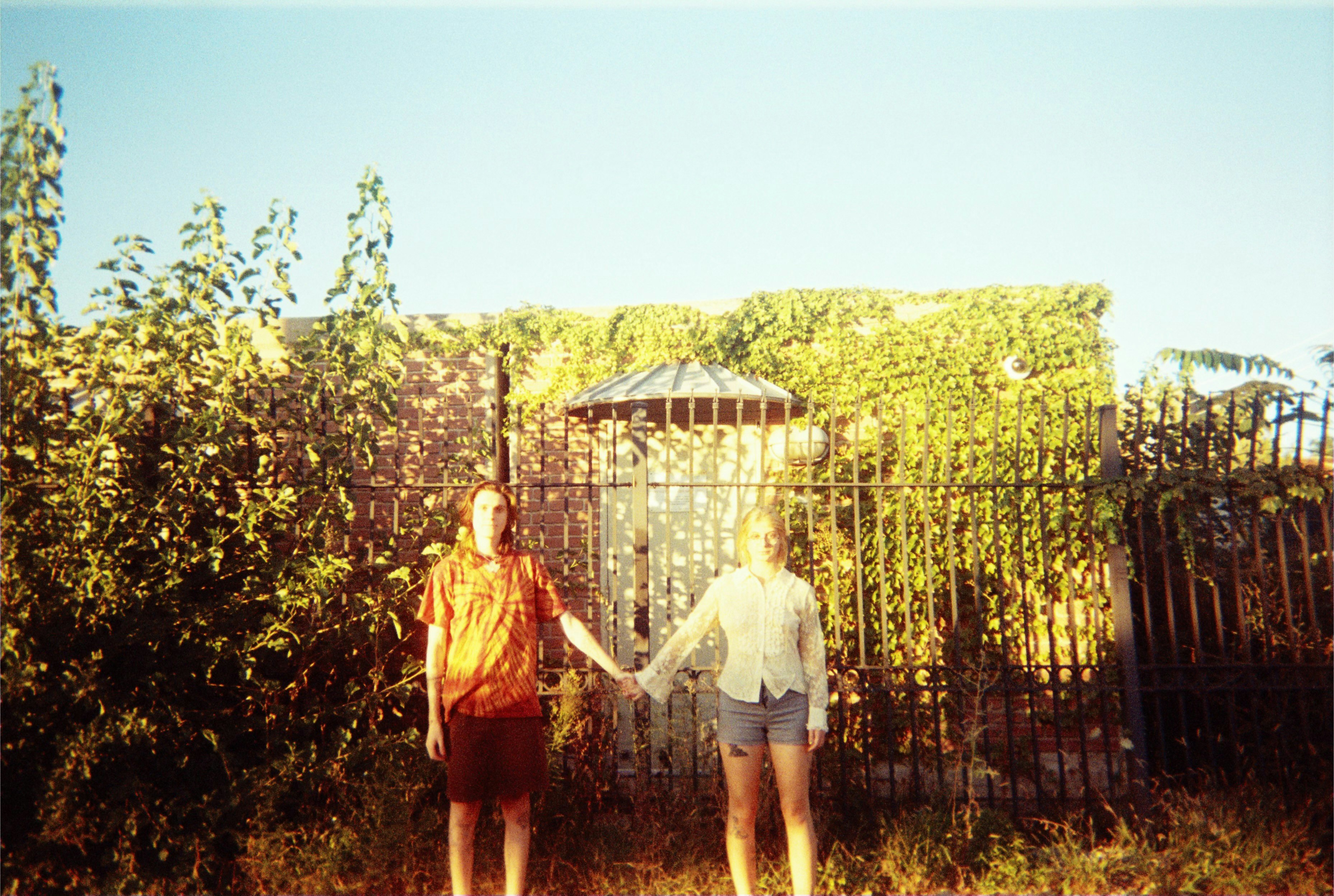 Hannah Sandoz, Sylvia Sawyer James, & friends Tickets 13.60 24 Oct