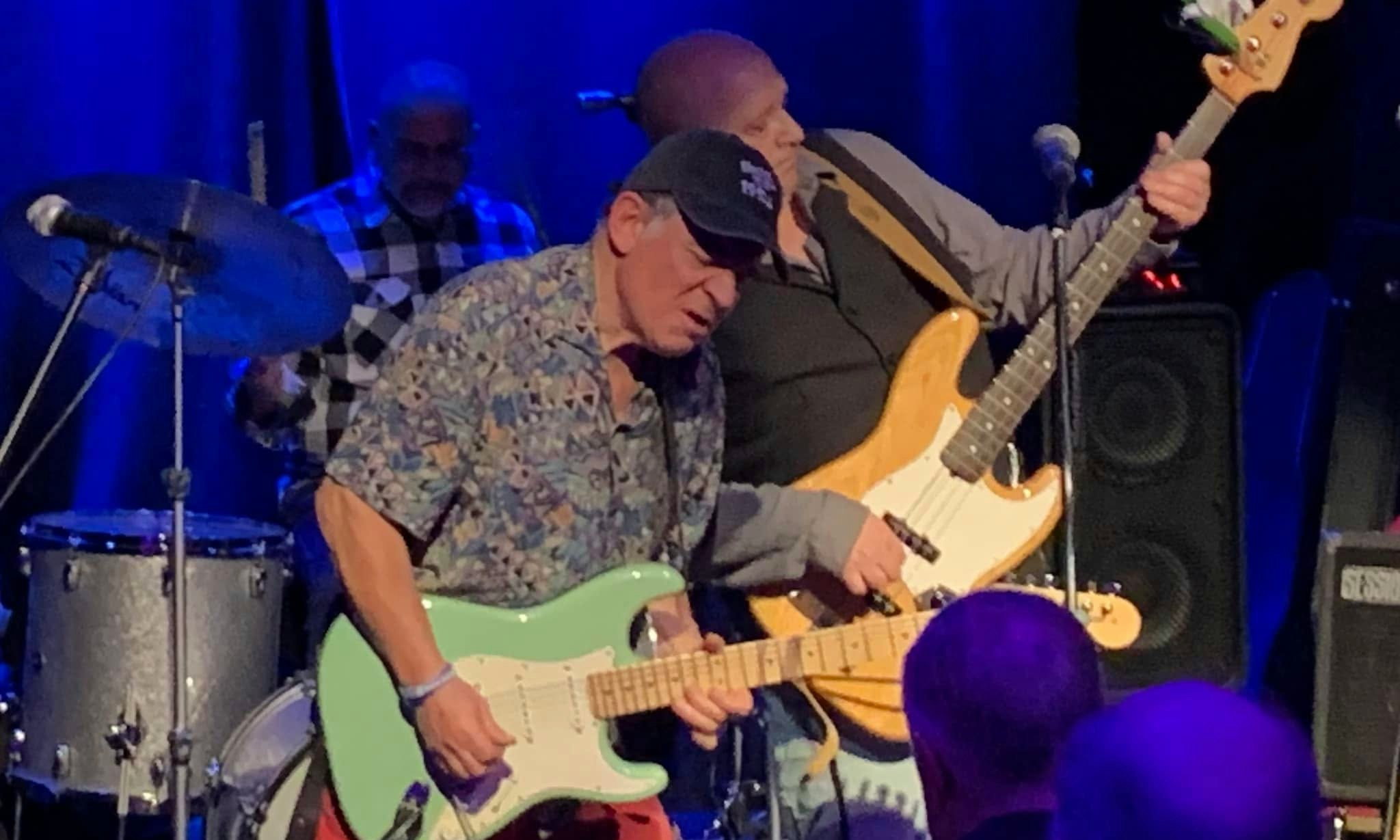 Robin Bibi Band