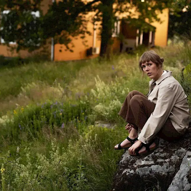 Juni Habel + Maria Mihailik, Jonathan Gathercole