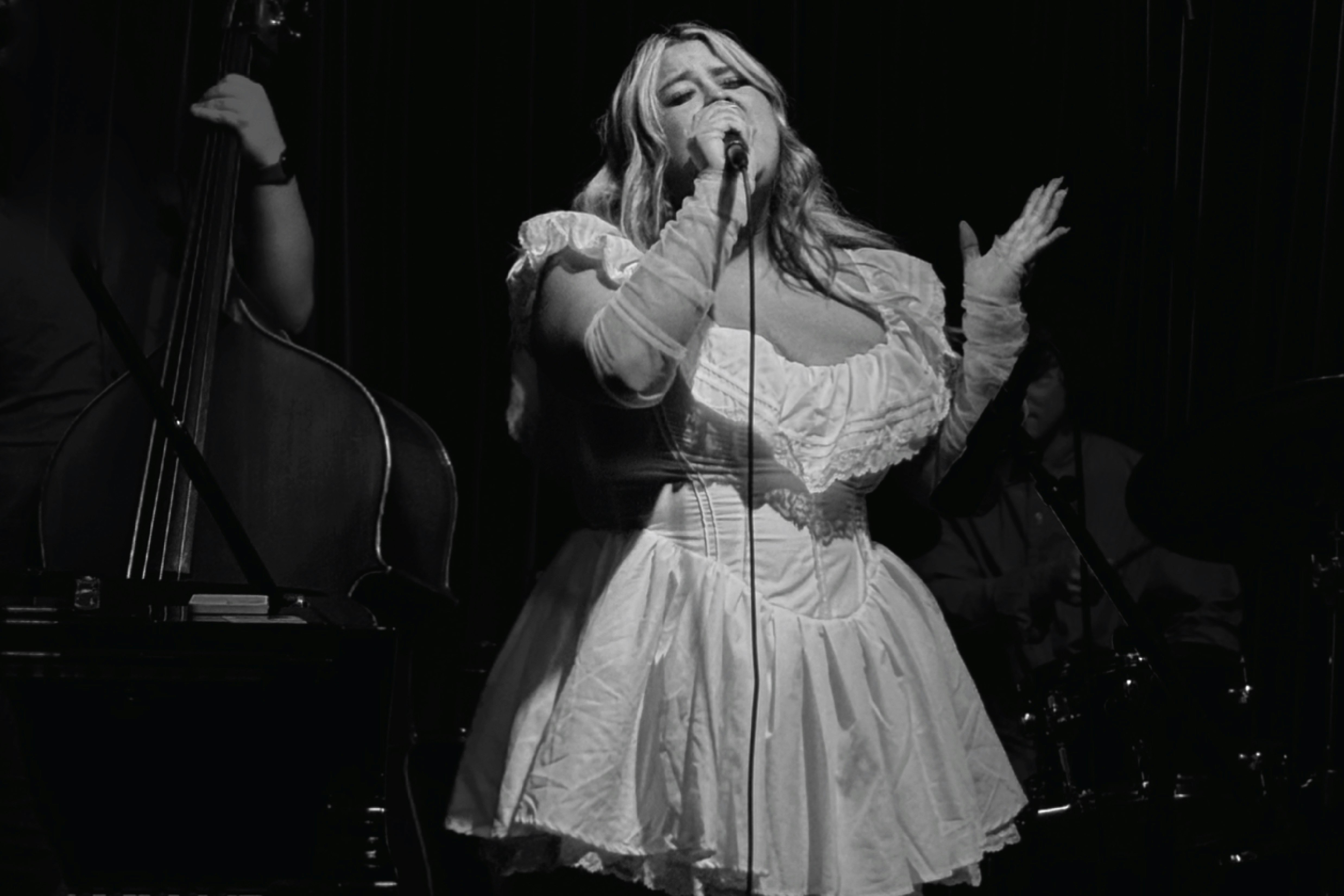 Felíz Sings!: Broadway Standards