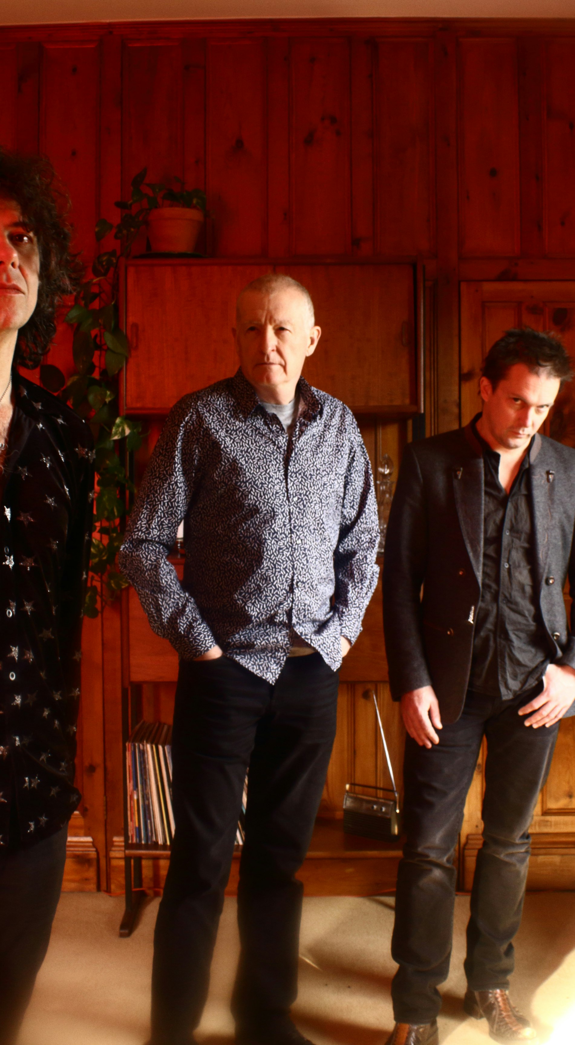 Bryan Cranston Series Like Sneaky Pete Sneaky Pete Season Watch