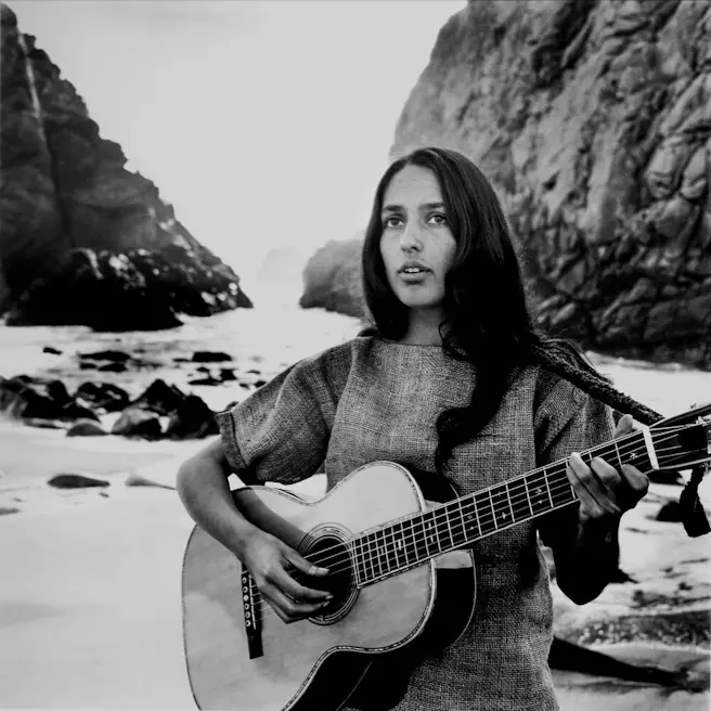 Gemma Khawaja sings Joan Baez