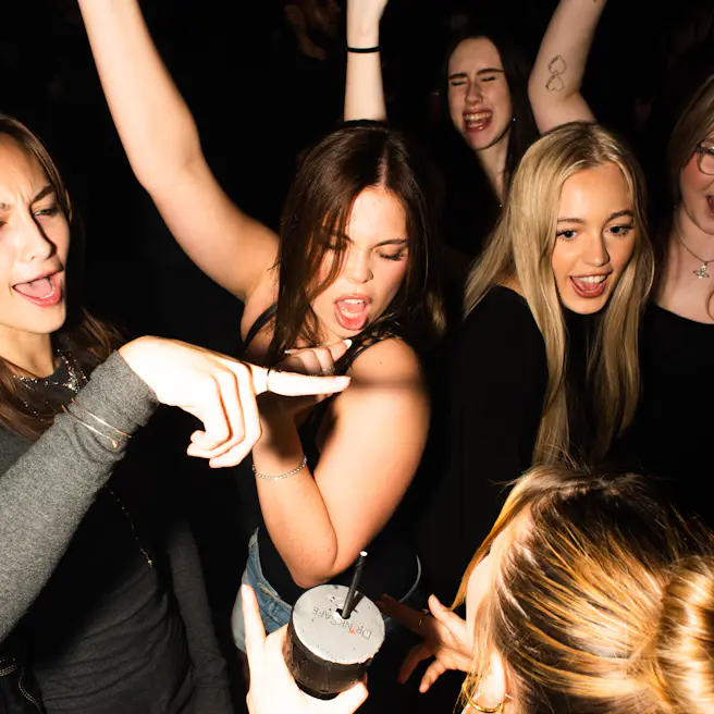 Jungle Cakes Yard Dance: Ed Solo, Deekline, Benny Page, Anais, Serial Kilaz + m...