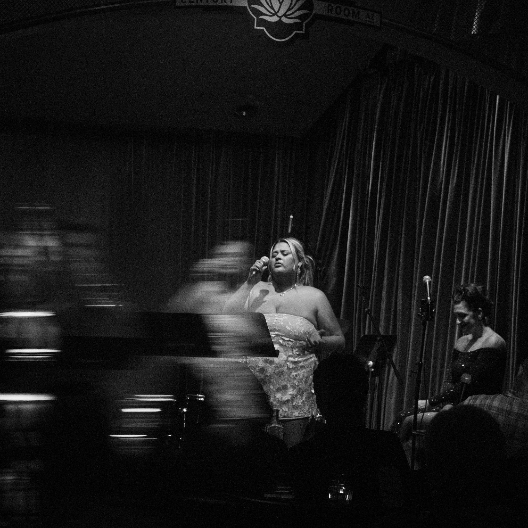 Felíz Torralba Sings Broadway on Congress!