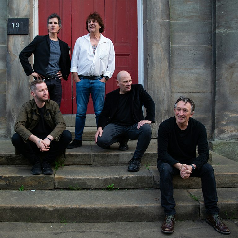 Chameleons - Christmas Party : avec Hugh Cornwell + Swell Maps Tickets | Dec 6, 2025 | Élysée Montmartre, Paris | DICE