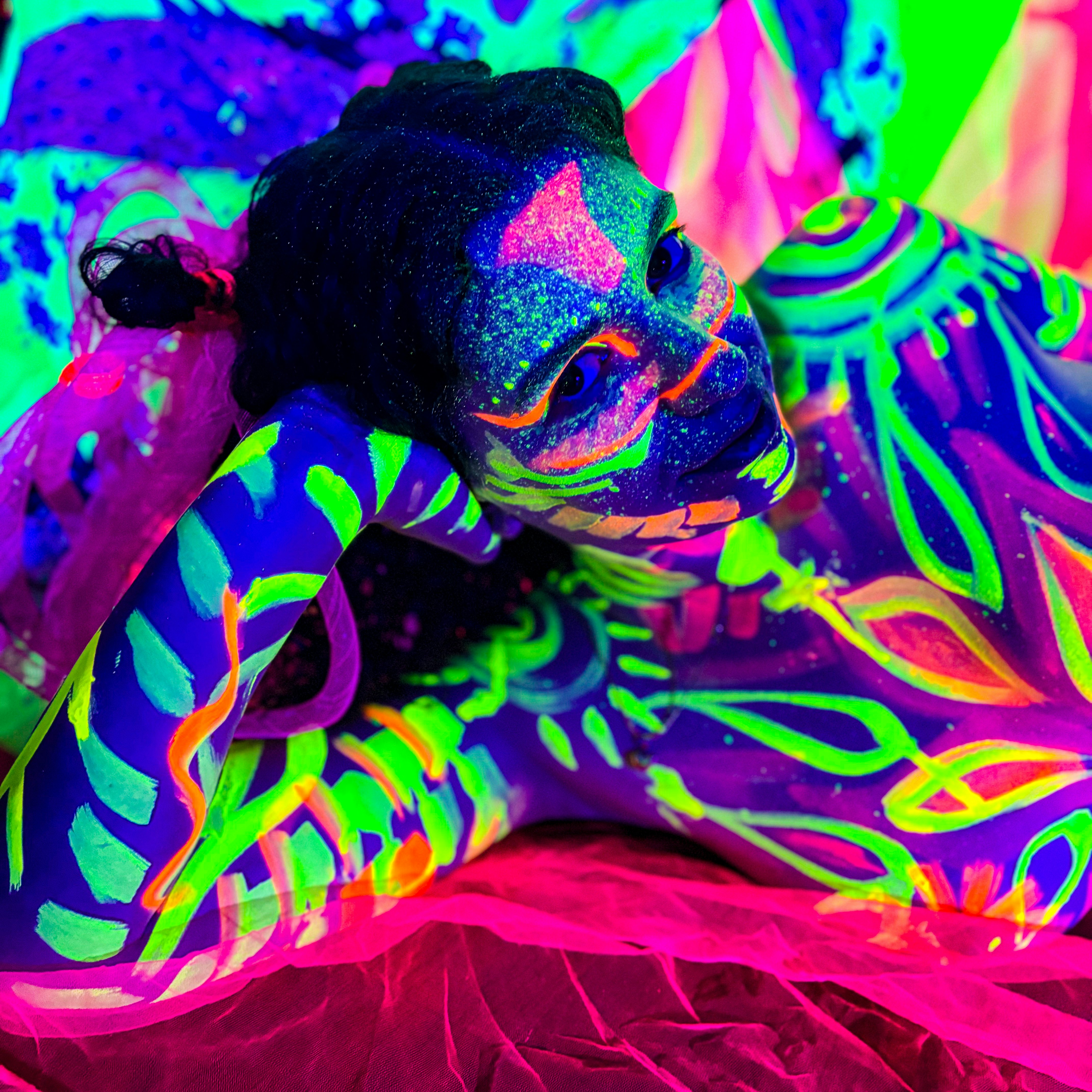 Neon Naked Life Drawing in Angel!