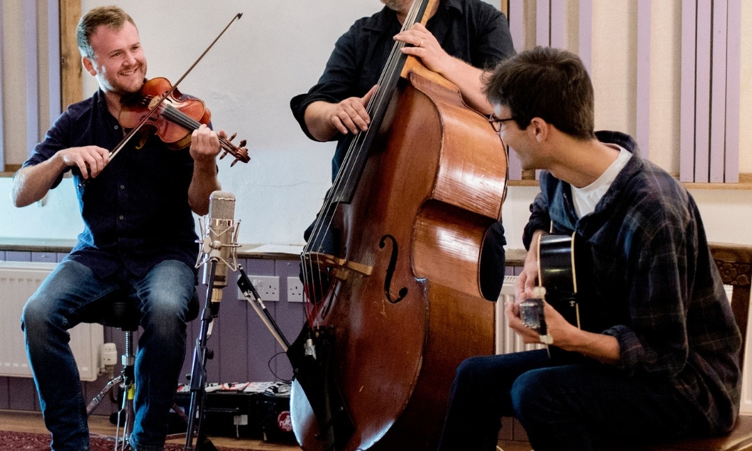 Folk Weekend: Sam Sweeney Trio