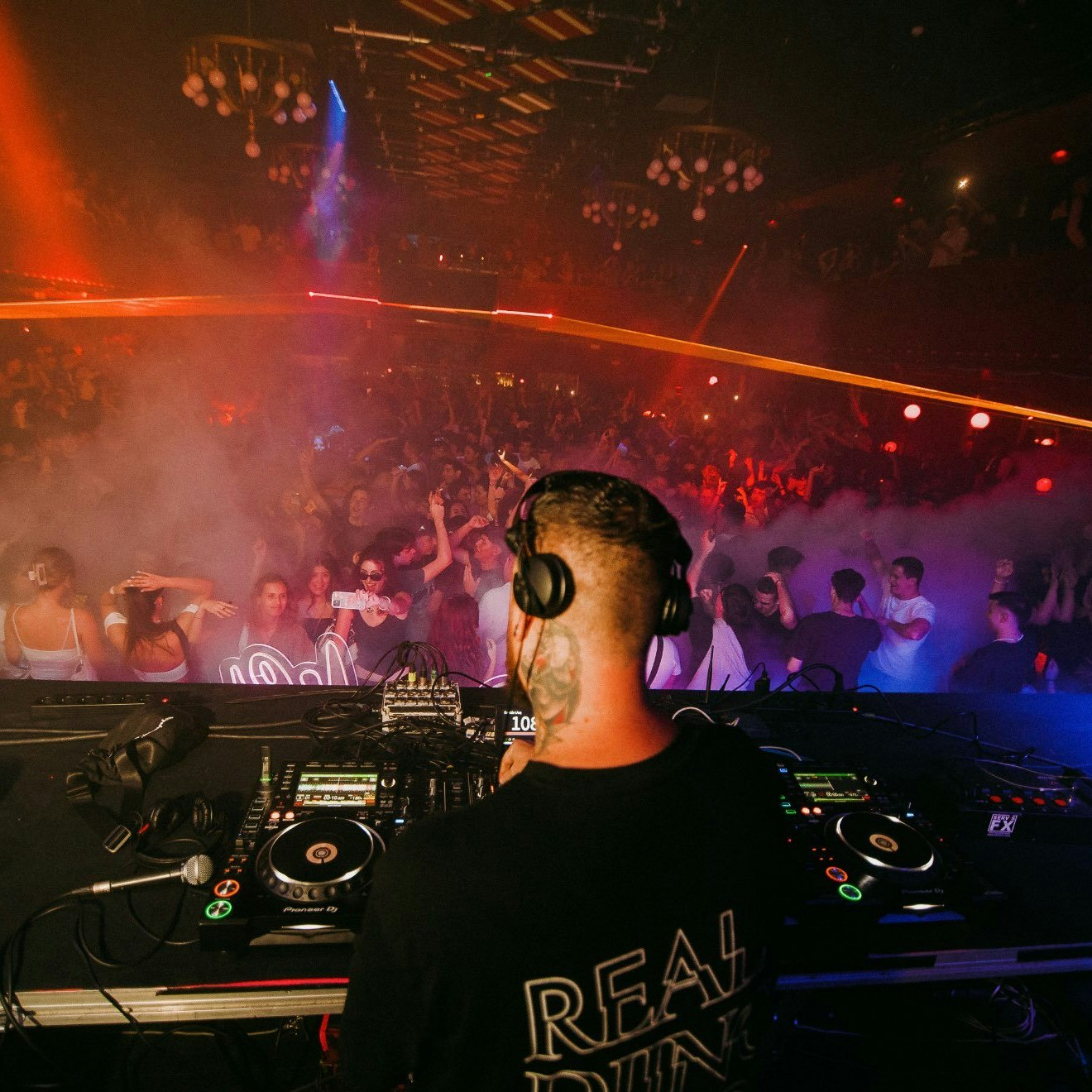 Milkshake: Luc Loren & Friends