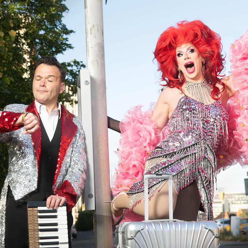 Divina De Campo - Back on the Road