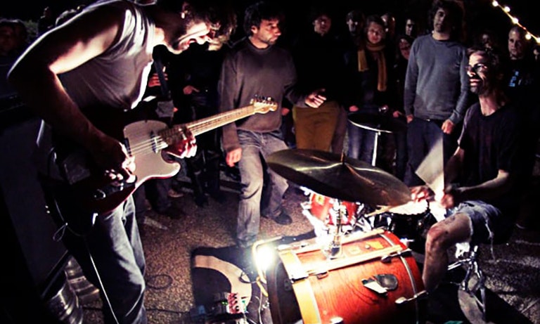 Pneu (Extreme French Instrumental Math Rock) + Stef Kette & Anrufen ...