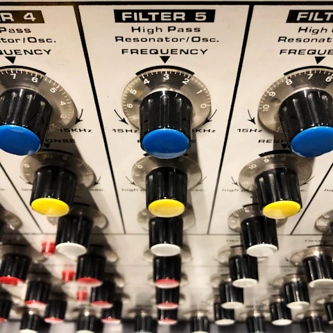 Control Voltage: Electronic Music Open Mic