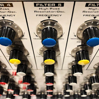 Control Voltage: Electronic Music Open Mic