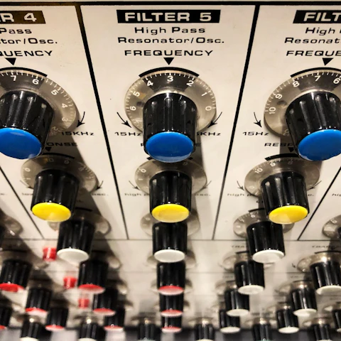 Control Voltage: Electronic Music Open Mic