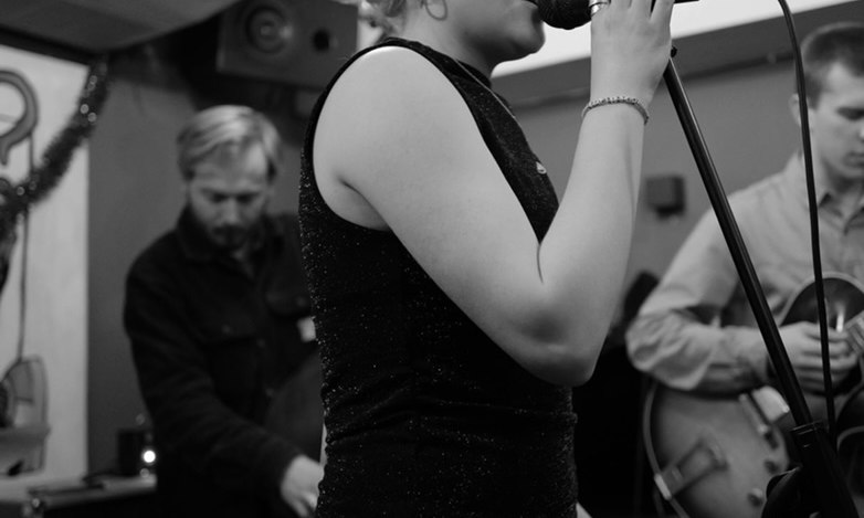 Kora Sings