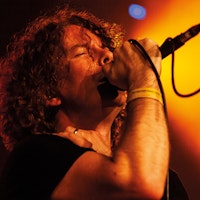ALIVE, A TRIBUTE TO PEARL JAM