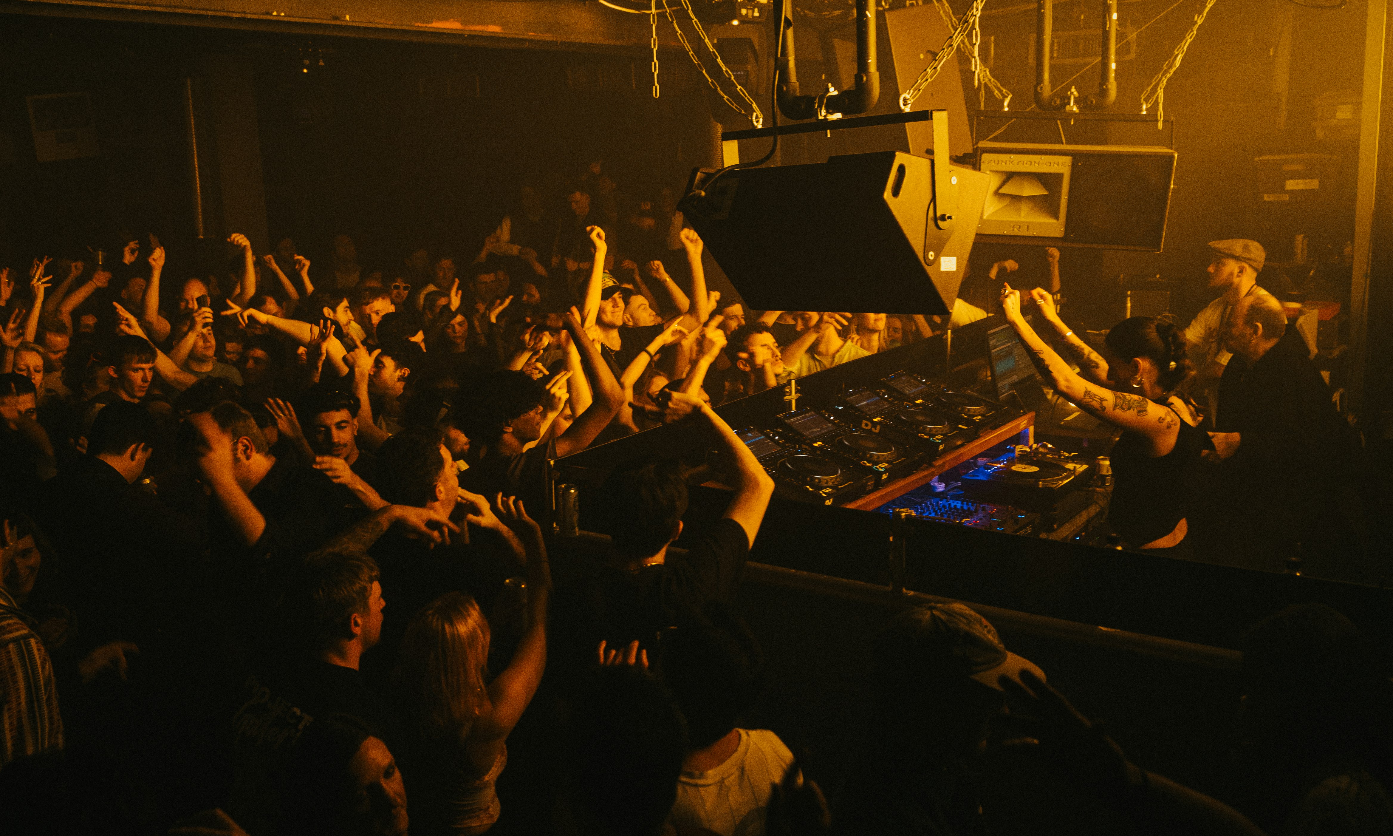 Phonox: Fridays with Special Guests