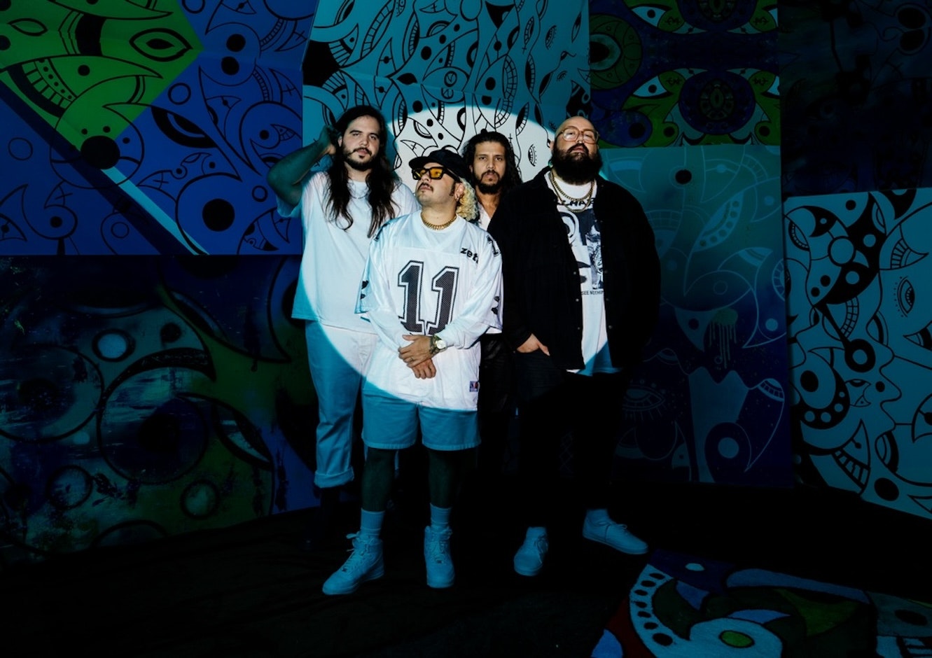 Zeta + Loïs Verne + Hollow Tide