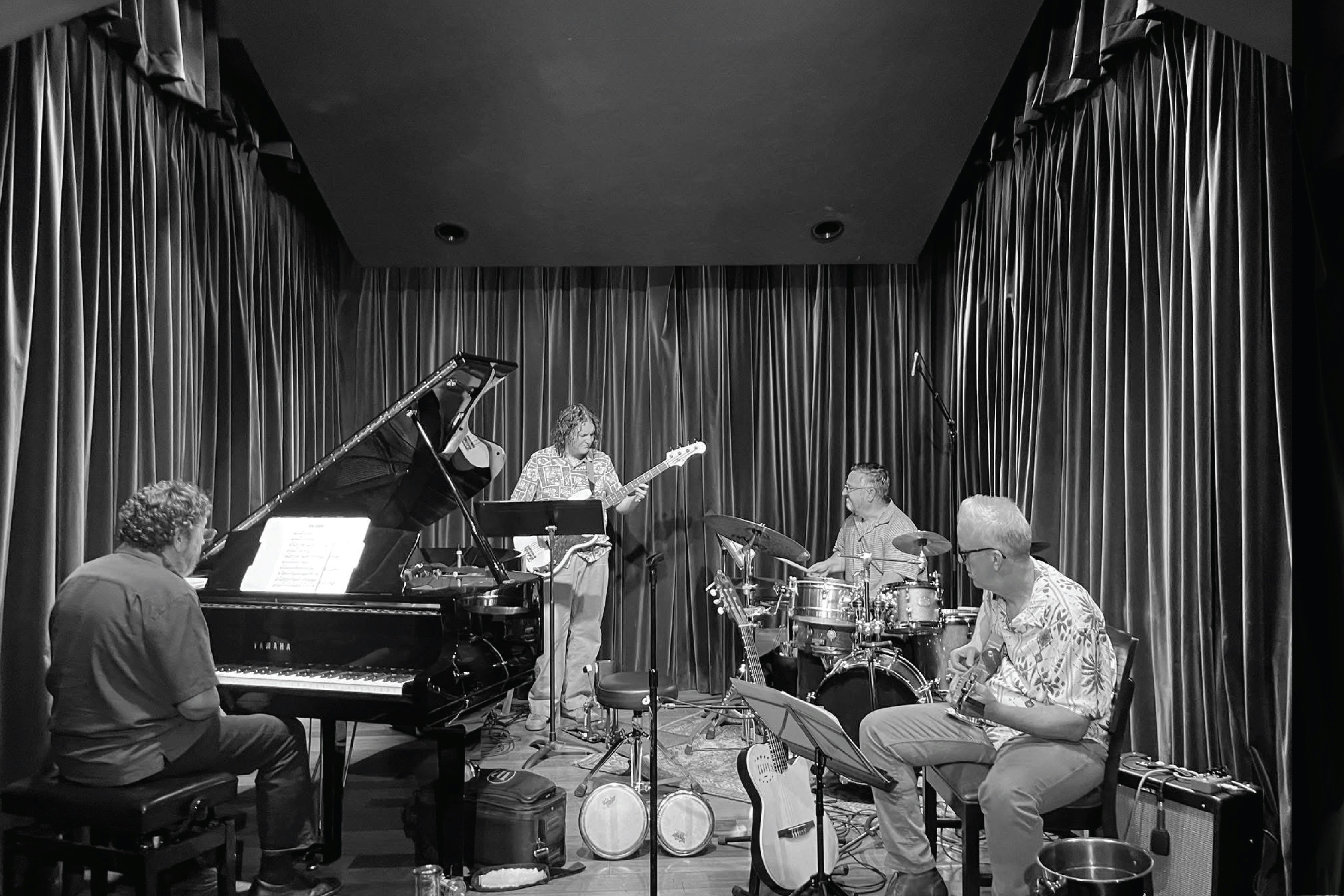 Late Night with Los Esquineros