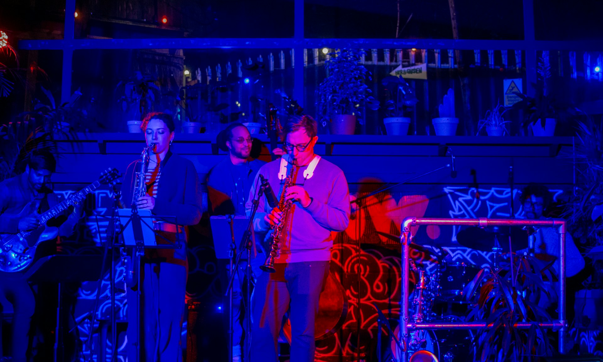 LIVE JAZZ JAM W/ STRATOS