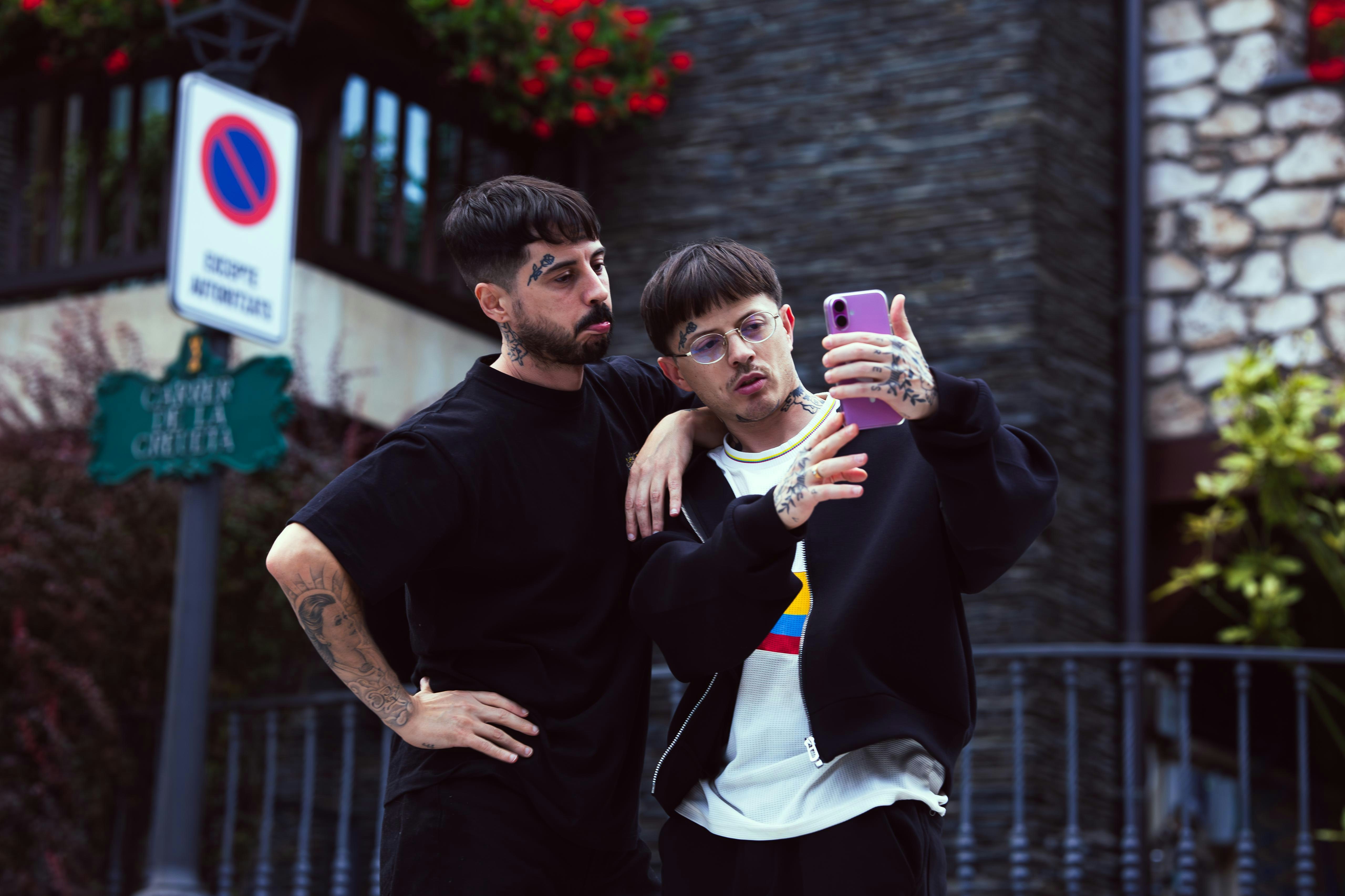 Dora Band (Pimp Flaco + Kinder Malo) en MAZO Tickets | €22.05 | Oct 31 ...