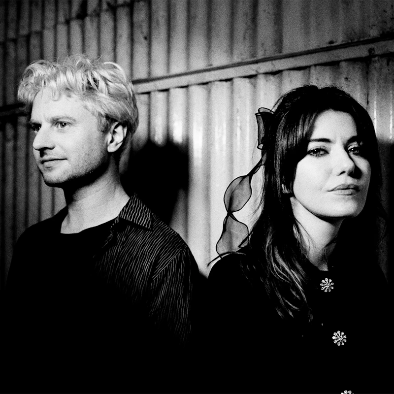 Imagem da fonte — Blood Red Shoes