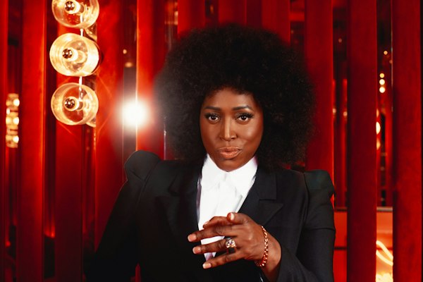 Mica Paris (Early Show)