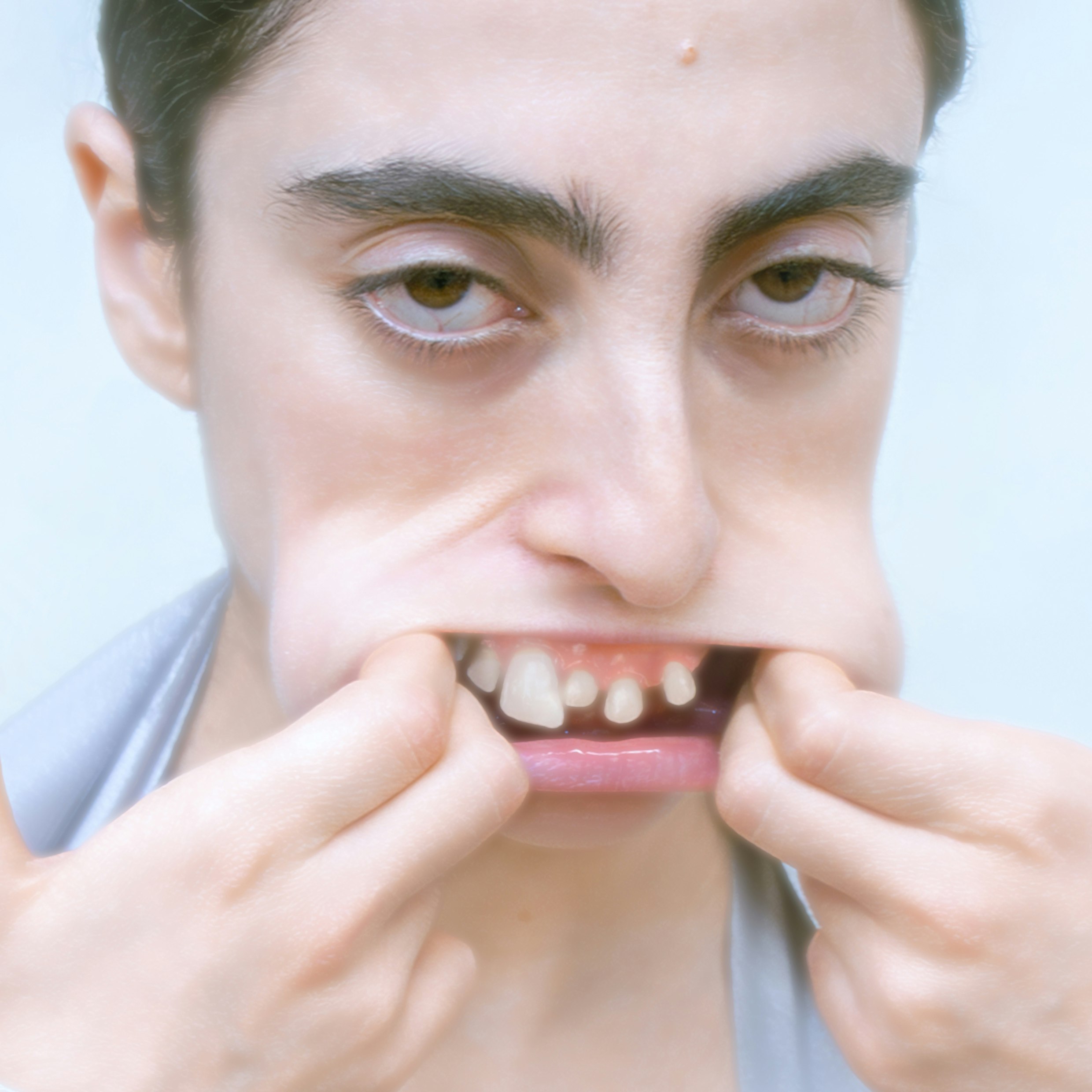 Mabel Olea presenta 'Cut One’s Teeth'