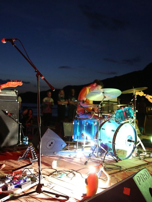 Dead Meadow + Alzamün + Ocean Daze
