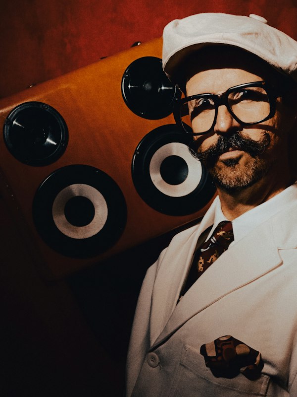 Mr B The Gentleman Rhymer