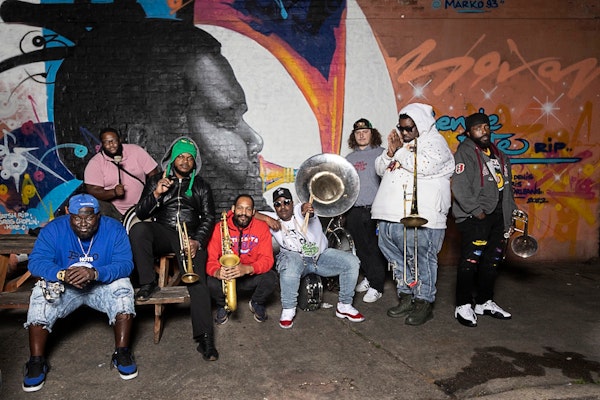 HOT 8 BRASS BAND