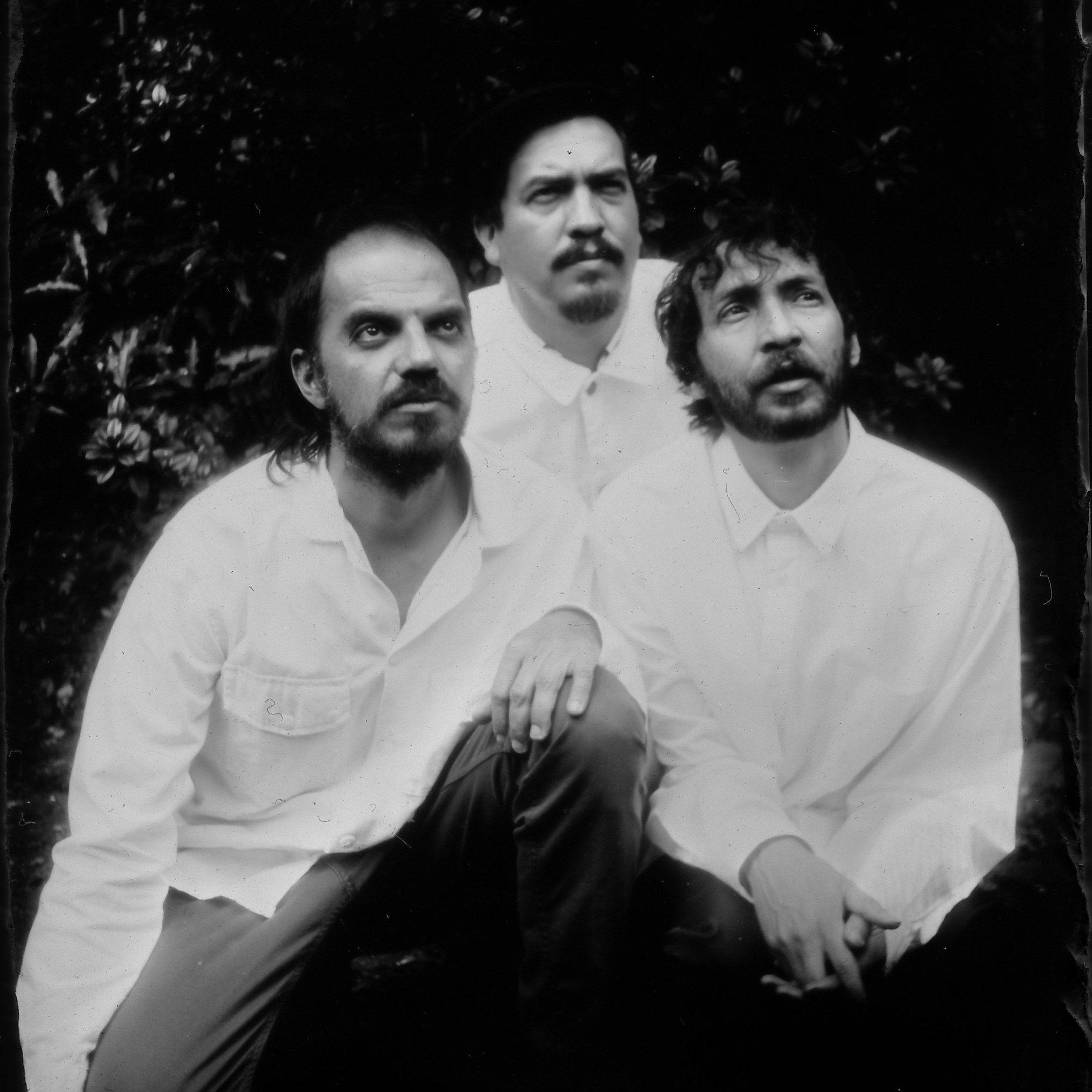 Los Pirañas + Earthly Measures