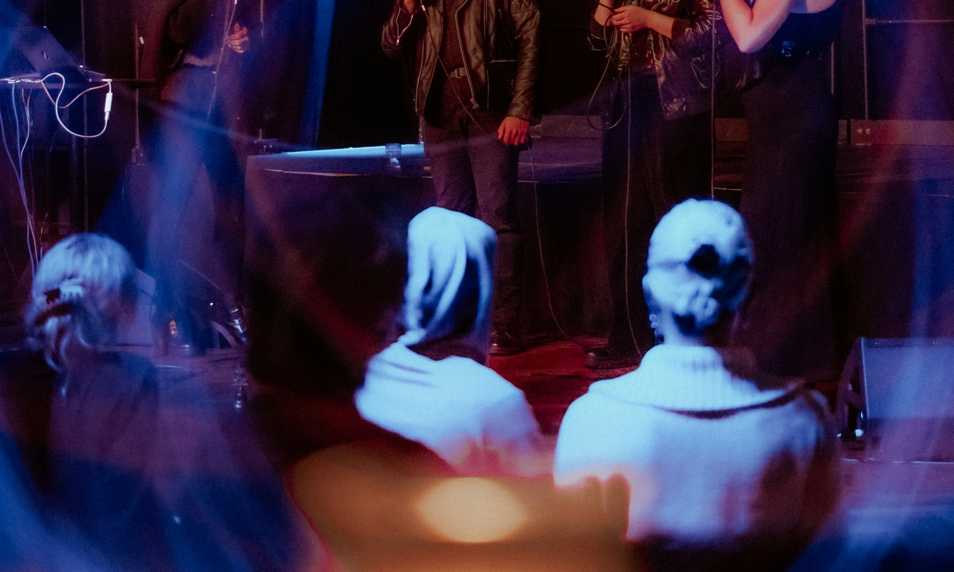 UN/VEIL Choral Sound Bath
