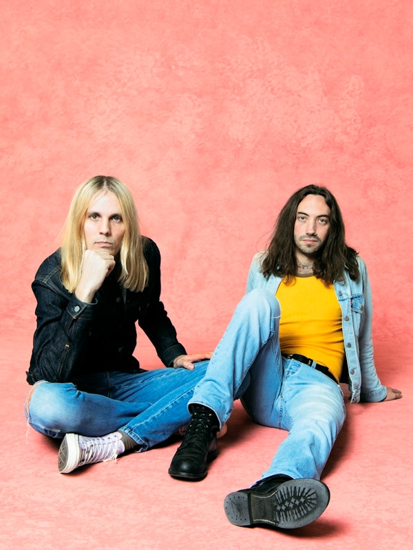 Odd Couple + Support: Kombynat Robotron