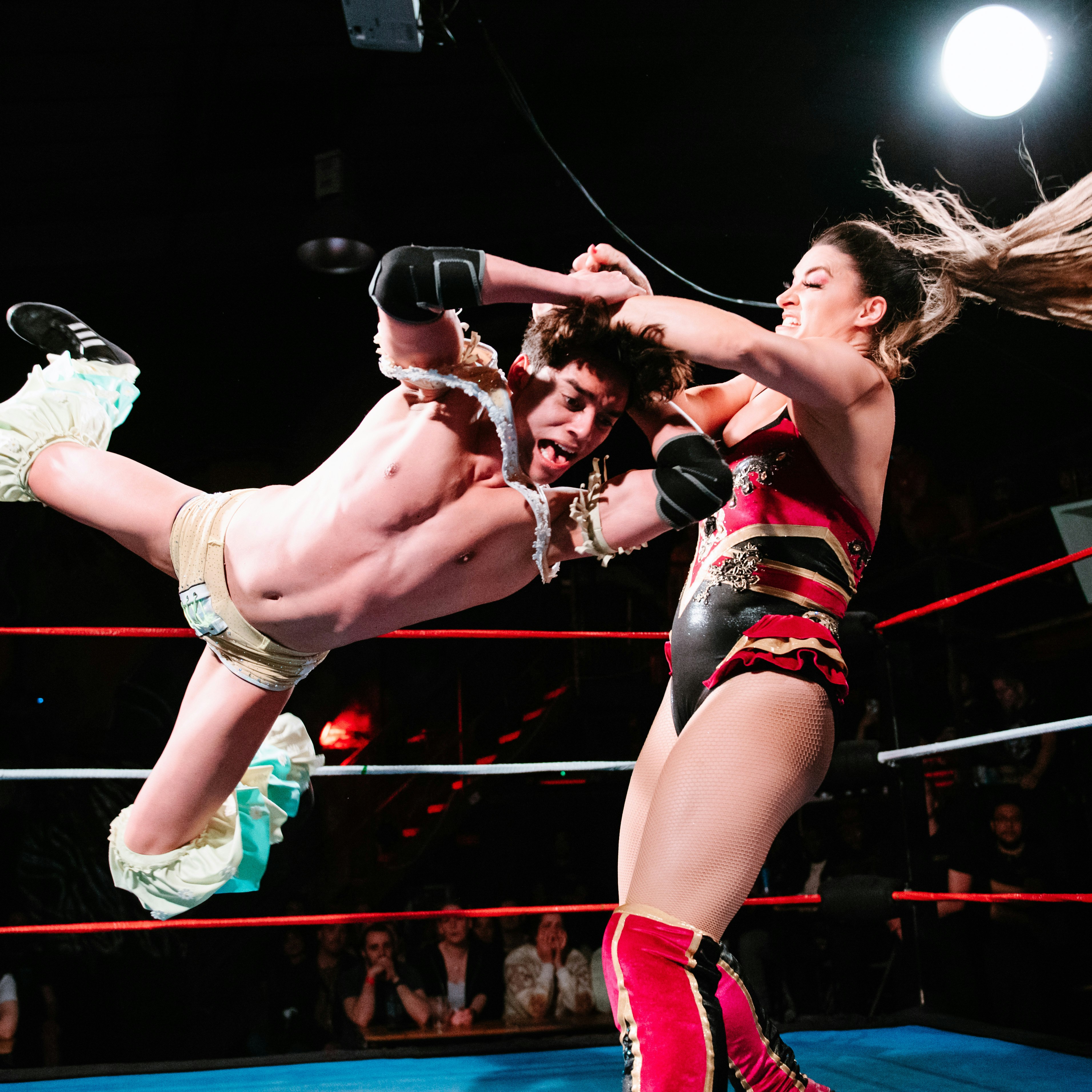 Wrestling / Hustle in Heaven 