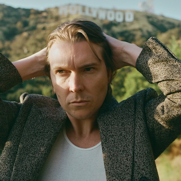Alex Cameron, Josh da Costa