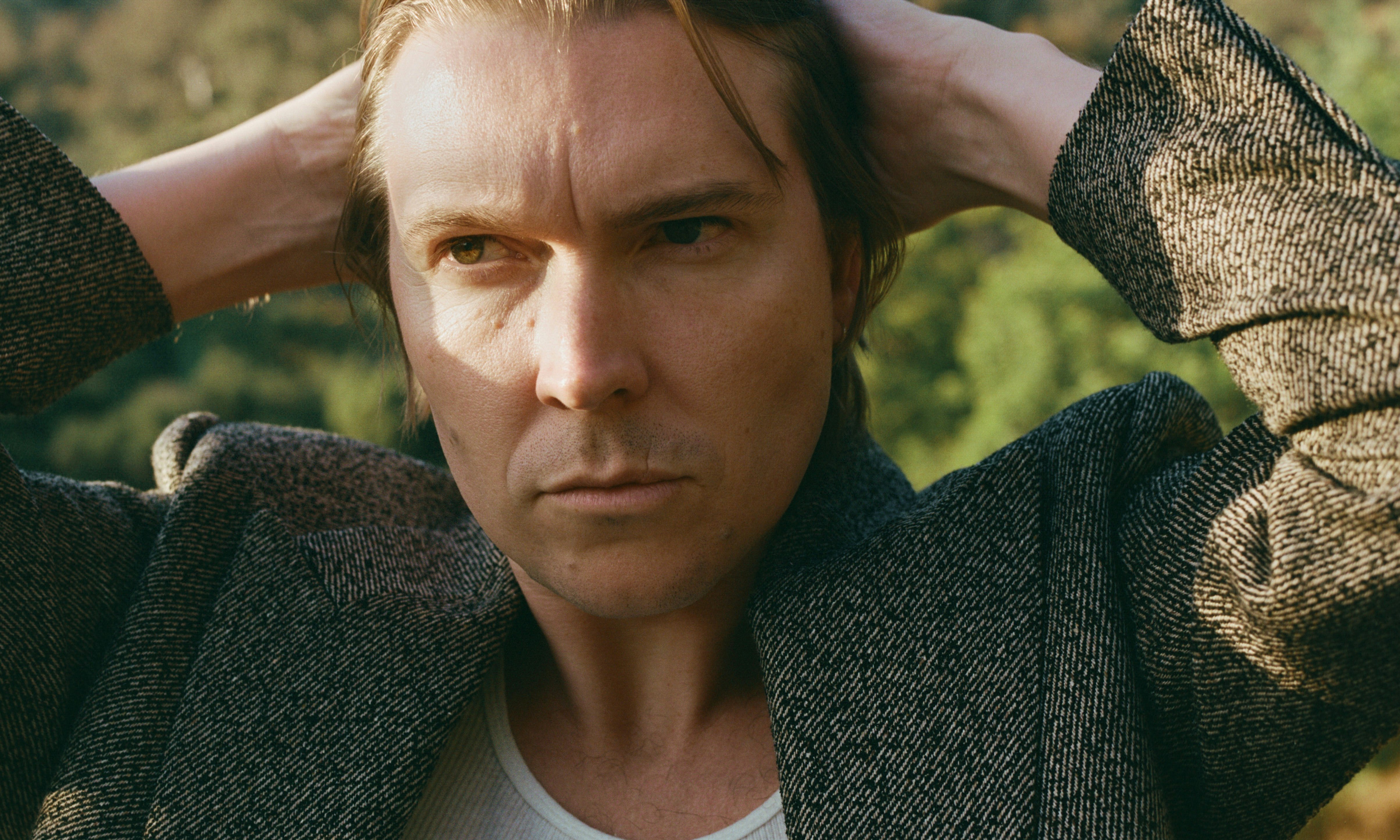 Alex Cameron, Josh da Costa
