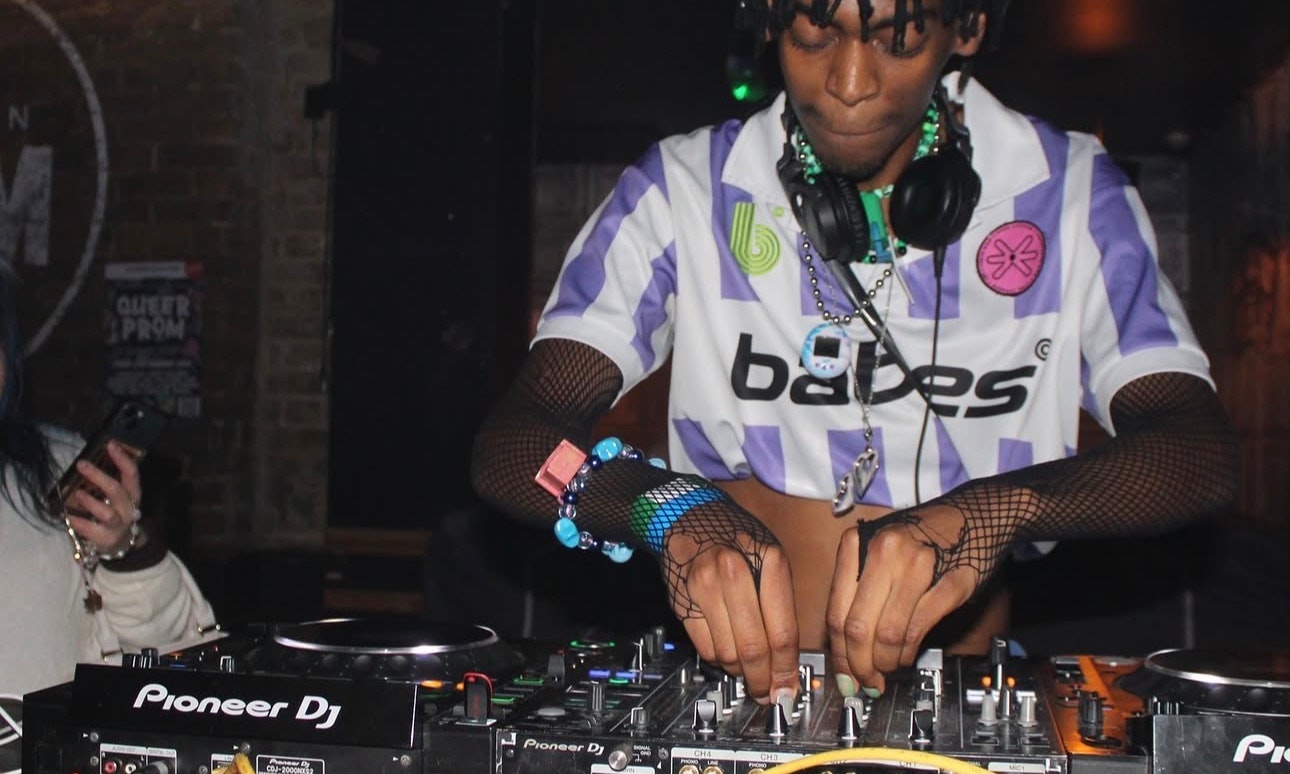 Diva Dungeon: Diva Deep Dive with Internet Culture