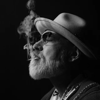 Everlast: Live + Signing