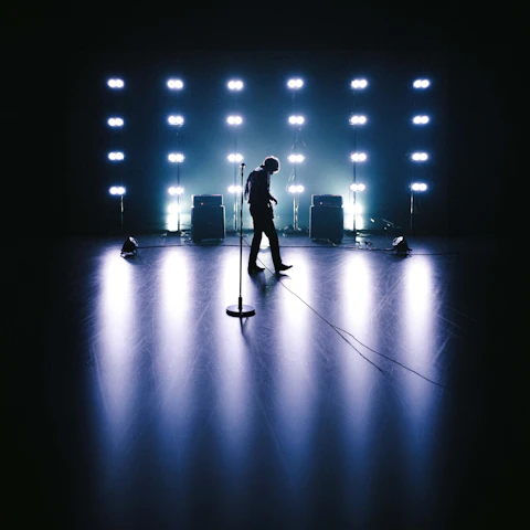 The Howlers: Live + Signing