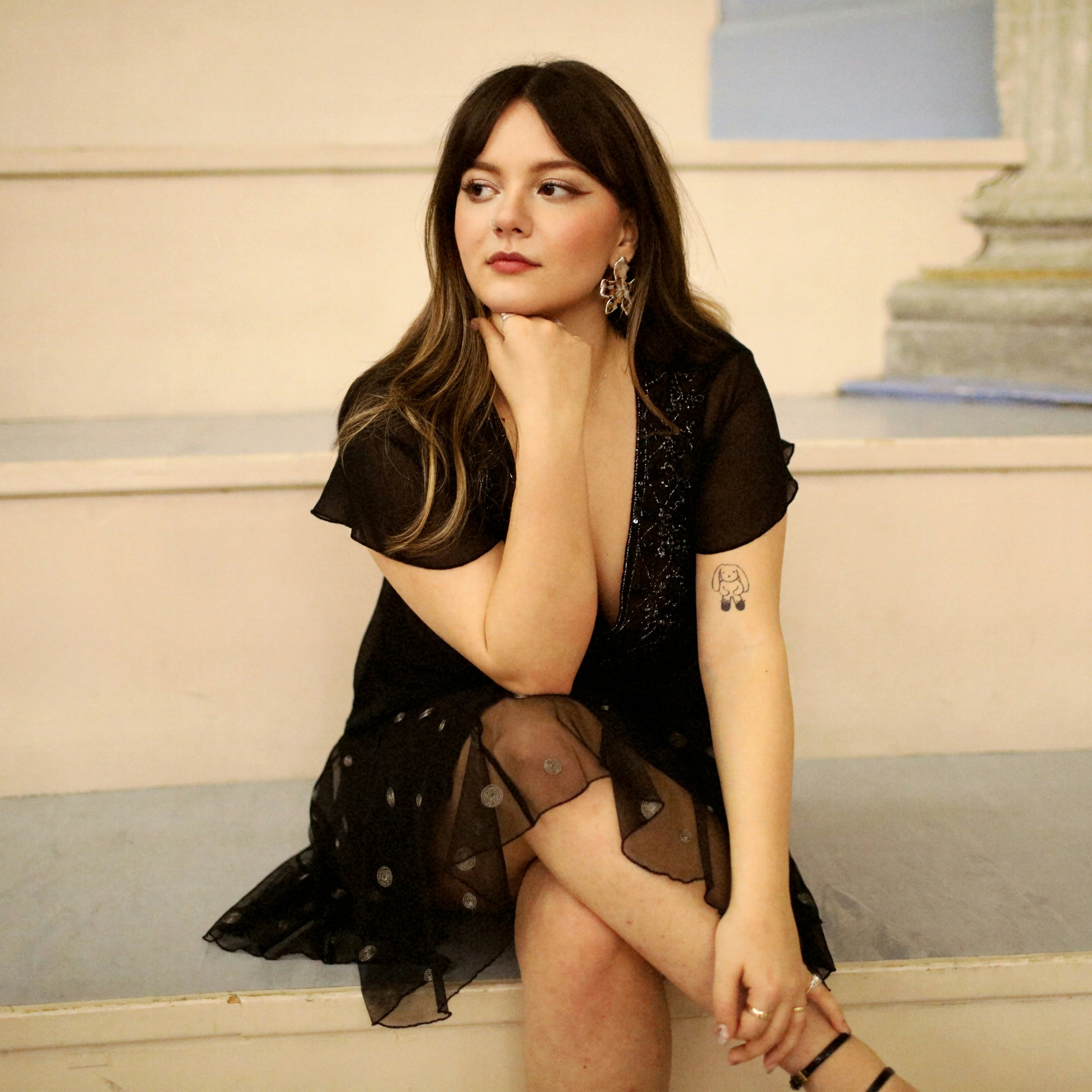 Lauren Mikki Live