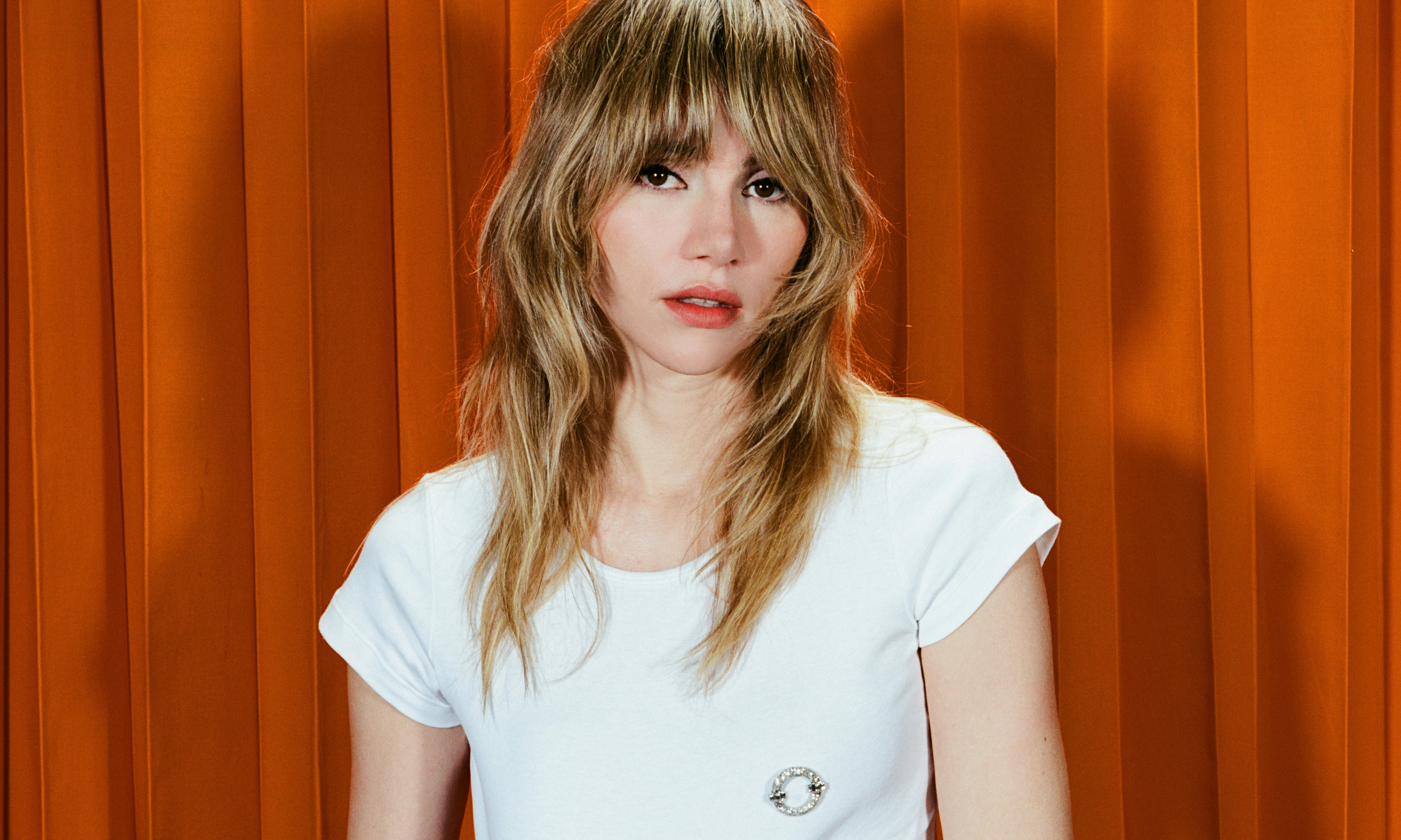 Suki Waterhouse 'Loveland' Signing