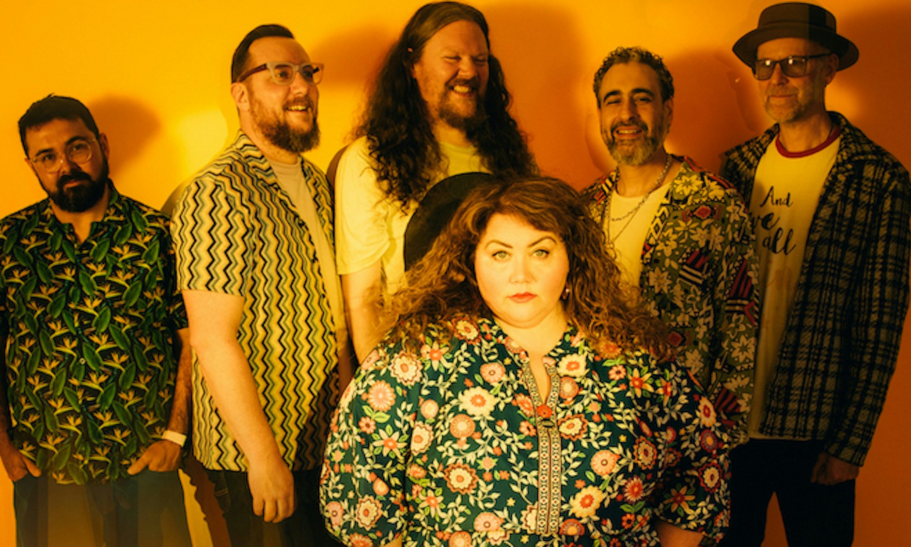 Ríoghnach Connolly + Honeyfeet