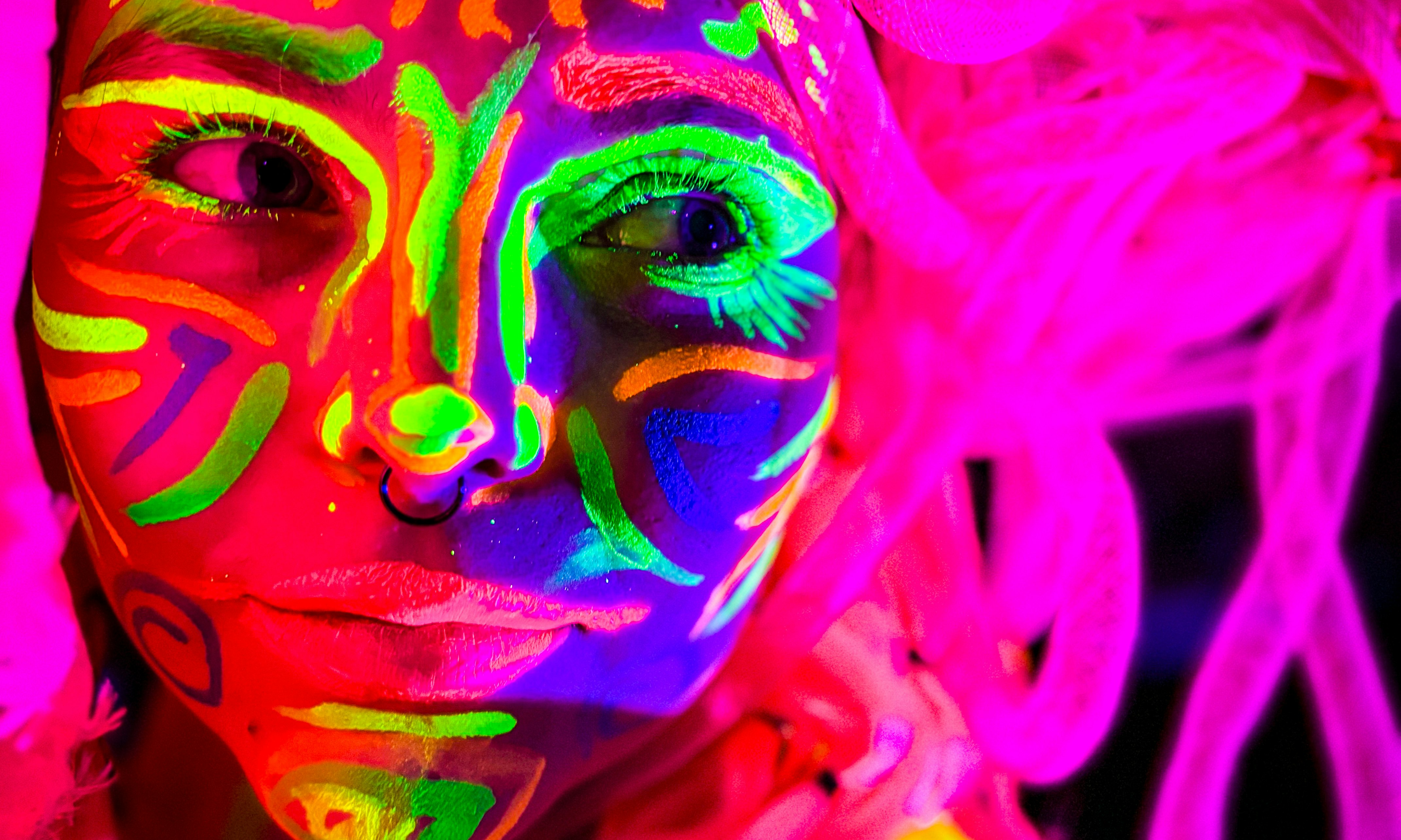 Neon Naked Life Drawing in Angel!