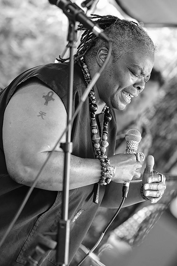 The Blues: Alexis P. Suter Band