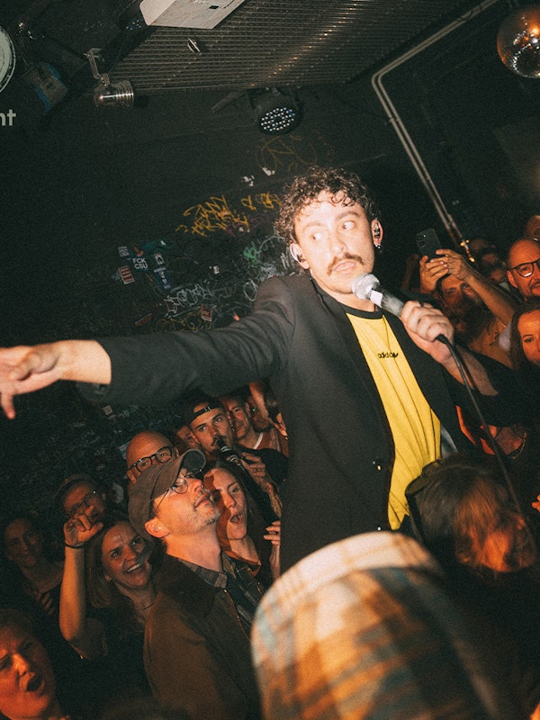 Antony Szmierek: Live + Signing