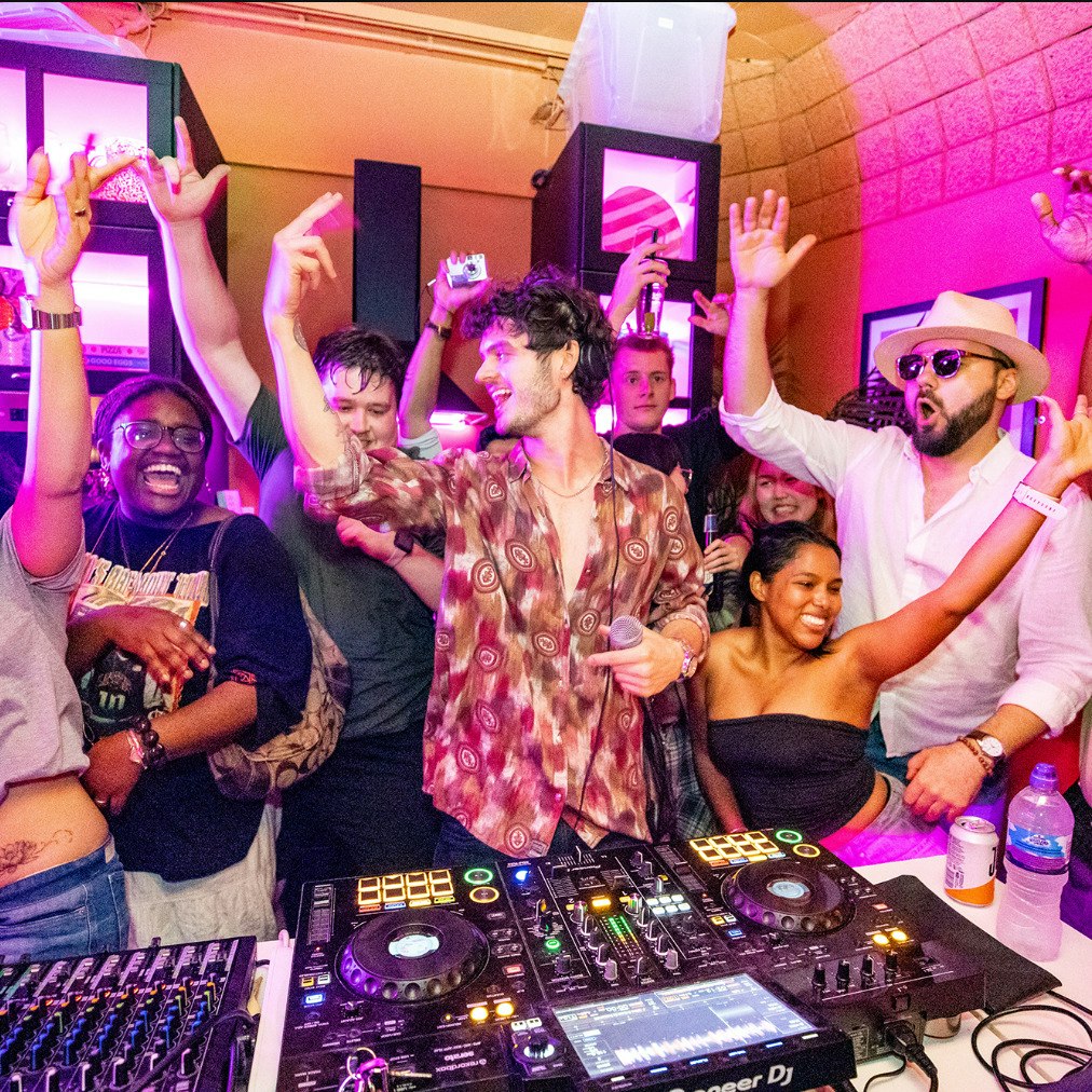SHOREDITCH HOUSE PARTY